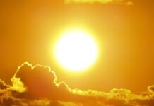onda de calor, com temperaturas extremas e sensação térmica que pode atingir 70°C.