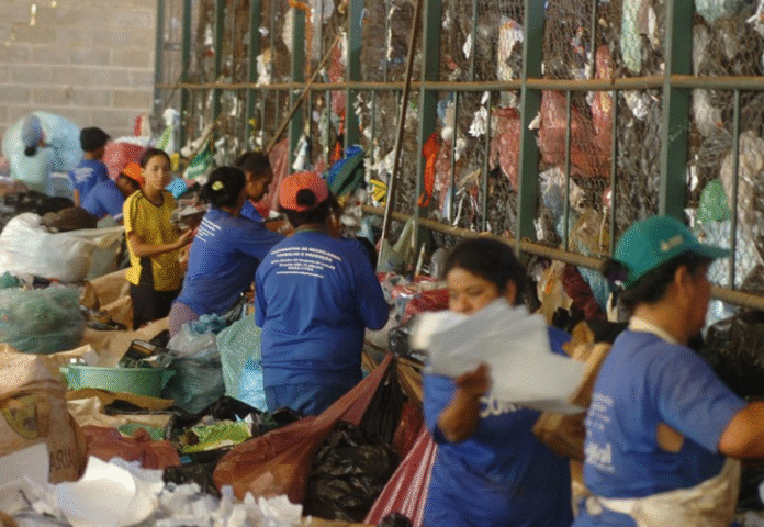 1586f523-d496-4bcb-b579-70febe487622